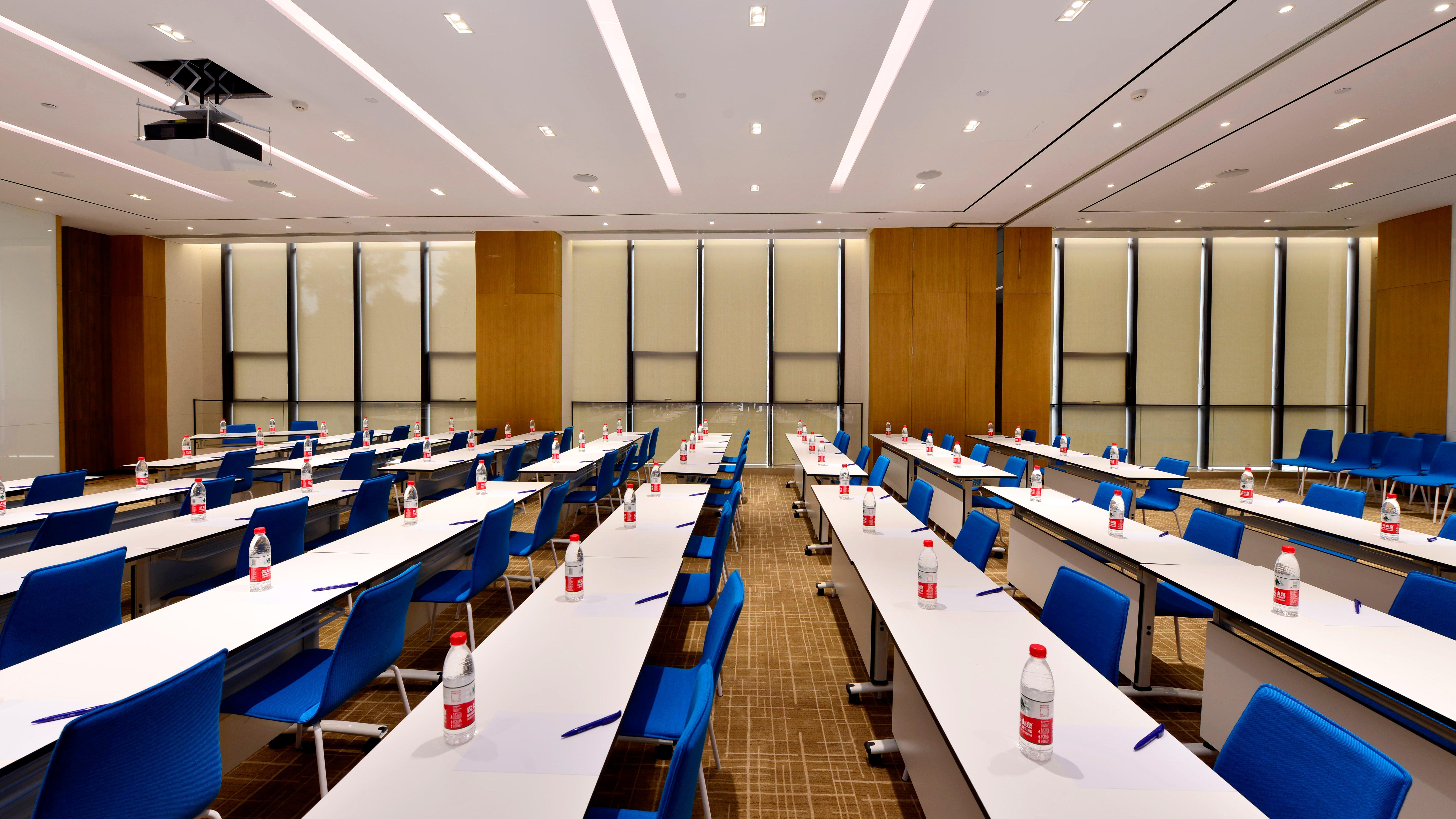 Holiday Inn Express Luanchuan By Ihg Exterior photo
