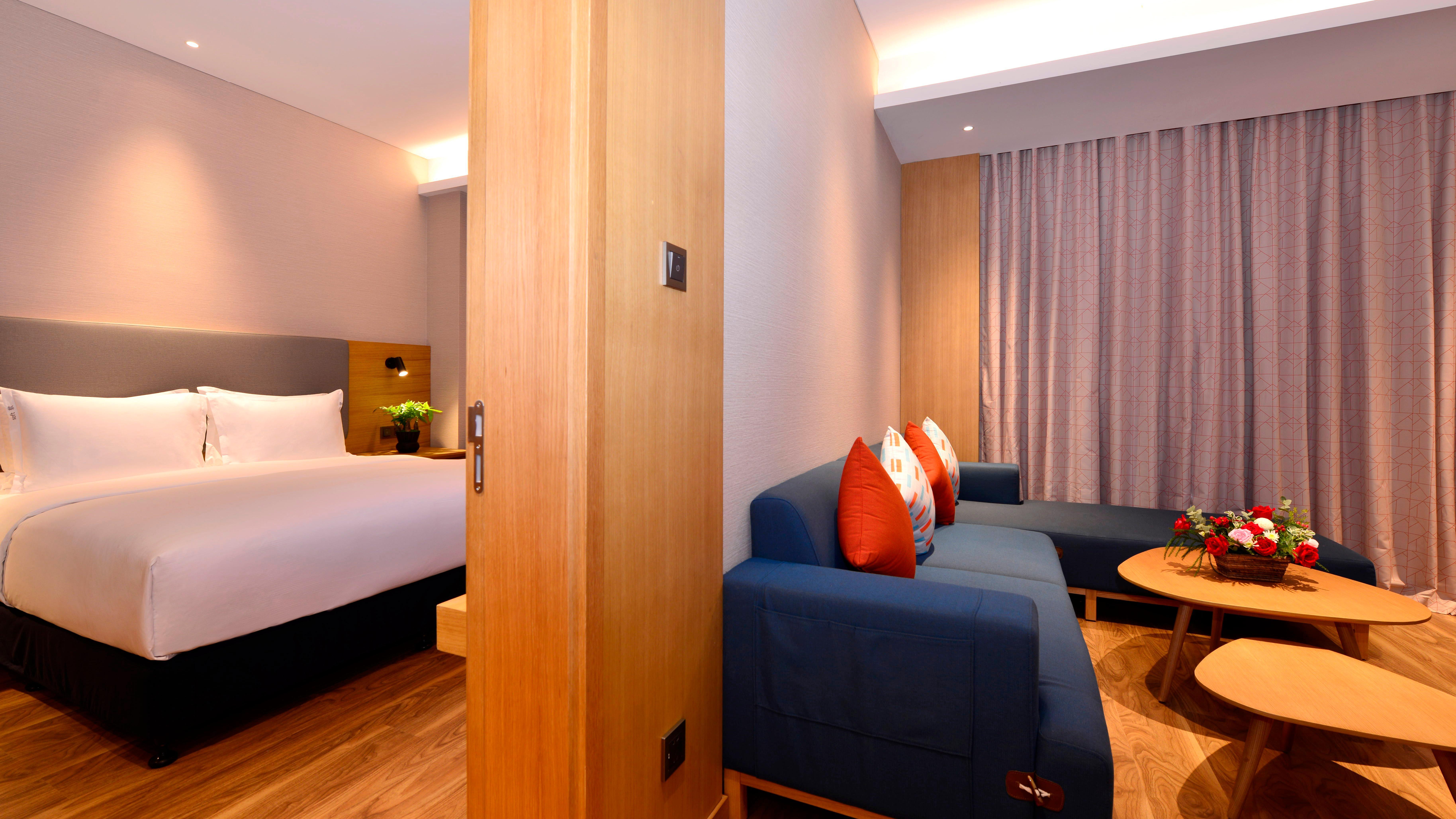 Holiday Inn Express Luanchuan By Ihg Exterior photo